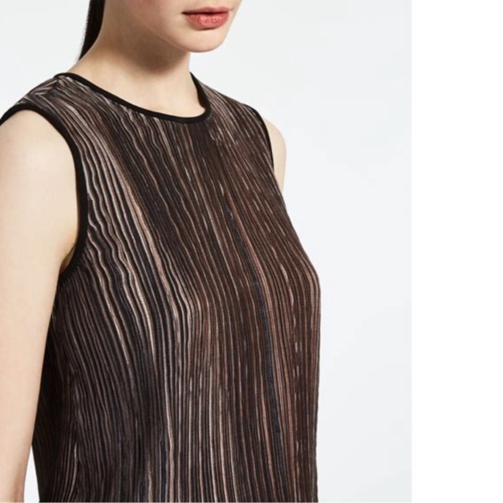 MaxMara Plissé Sleeveless Blouse - Picture 4 of 10